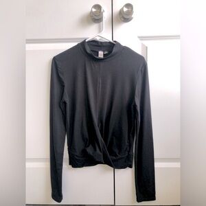 RD-Style black knotted Longsleeve top